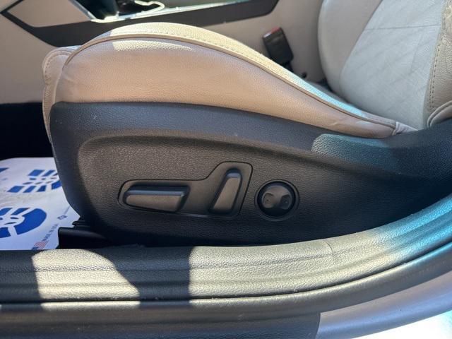 Photo of 2017 Shale Gray Metallic Hyundai SONATA