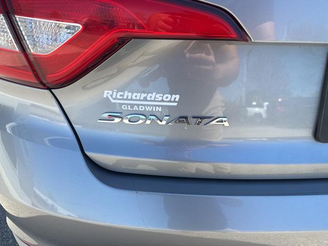 Photo of 2017 Shale Gray Metallic Hyundai SONATA