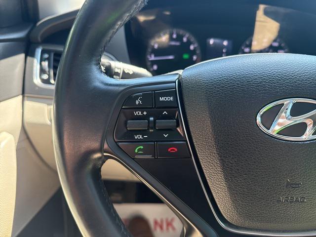 Photo of 2017 Shale Gray Metallic Hyundai SONATA