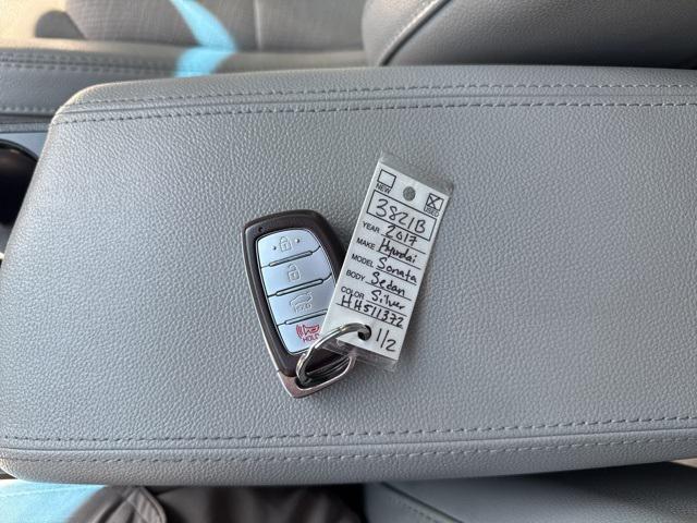 Photo of 2017 Shale Gray Metallic Hyundai SONATA