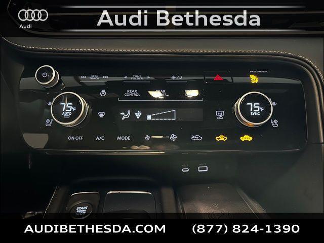Photo of 2022 Moonbow Blue/Black Obsidian INFINITI QX60