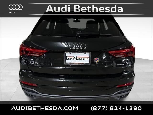 Photo of 2025 Mythos Black Metallic Audi Q3