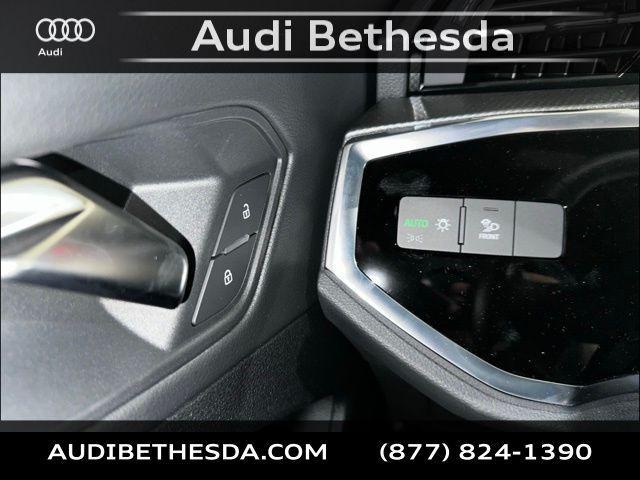 Photo of 2025 Chronos Gray Metallic Audi Q3