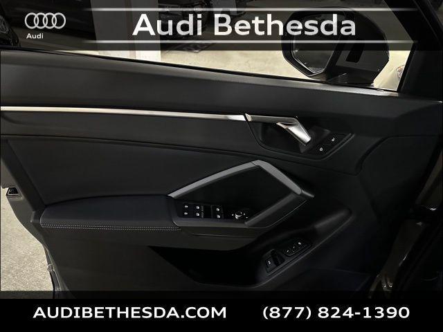 Photo of 2025 Chronos Gray Metallic Audi Q3