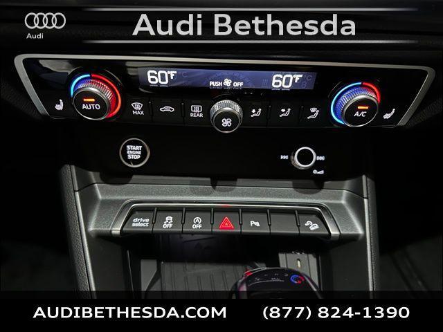 Photo of 2025 Chronos Gray Metallic Audi Q3