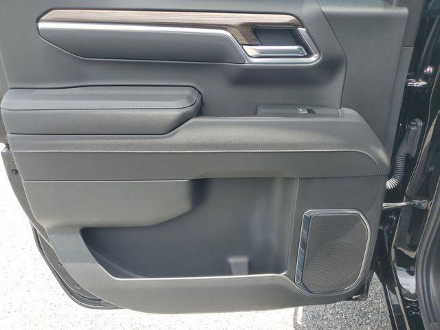 Photo of 2025 Black Chevrolet Silverado 1500
