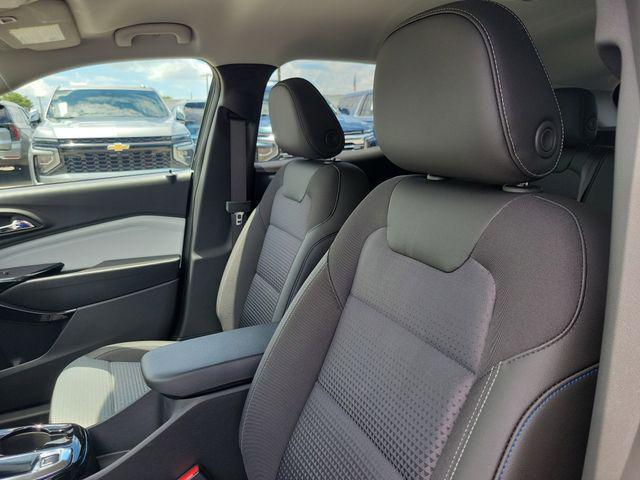 Photo of 2025 Mosaic Black Metallic Chevrolet Trax