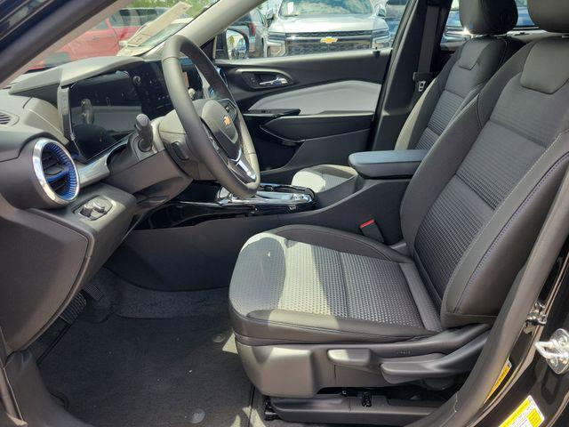 Photo of 2025 Mosaic Black Metallic Chevrolet Trax