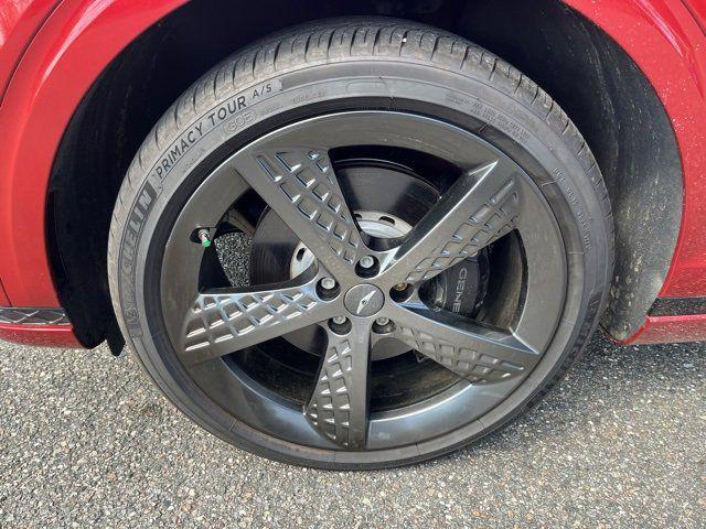 Photo of 2022 Red Genesis GV70