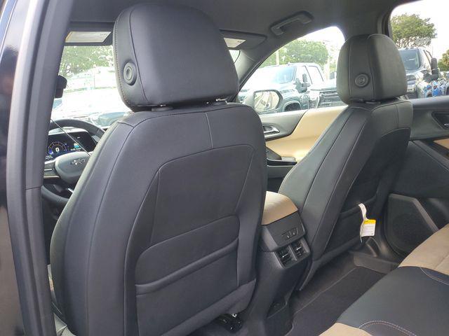Photo of 2025 Mosaic Black Metallic Chevrolet Equinox