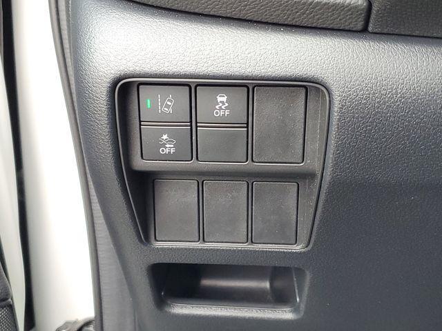 Photo of 2022 Platinum White Pearl Honda CR-V