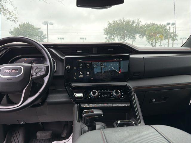 Photo of 2024 Onyx Black GMC Sierra 1500