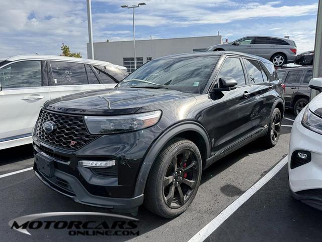Photo of 2021 Agate Black Metallic Ford Explorer