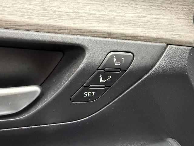 Photo of 2024 Ruby Flare Pearl Toyota Grand Highlander