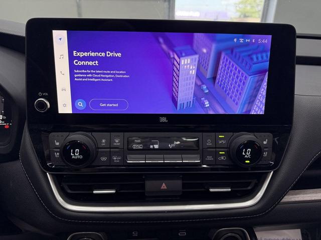 Photo of 2024 Ruby Flare Pearl Toyota Grand Highlander