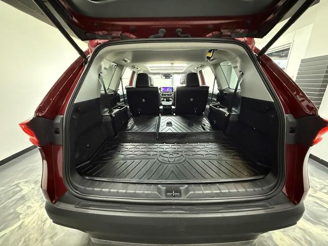 Photo of 2024 Ruby Flare Pearl Toyota Grand Highlander