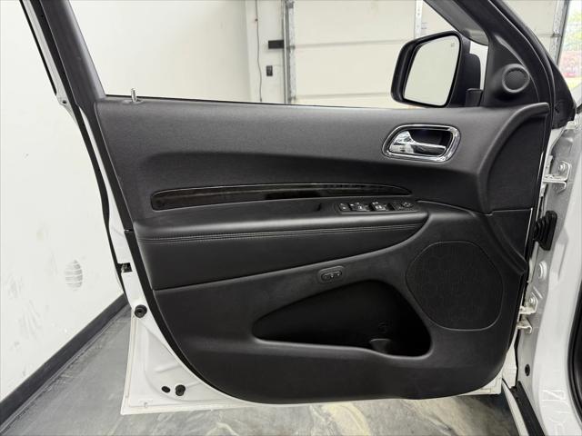 Photo of 2015 Bright White Dodge Durango