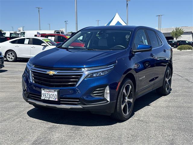 Photo of 2022 Blue Glow Metallic Chevrolet Equinox