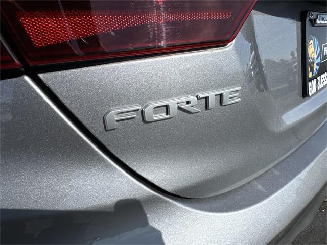 Photo of 2023 Steel Gray Kia Forte