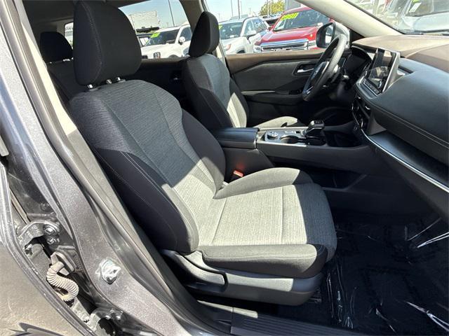 Photo of 2023 Gun Metallic Nissan Rogue