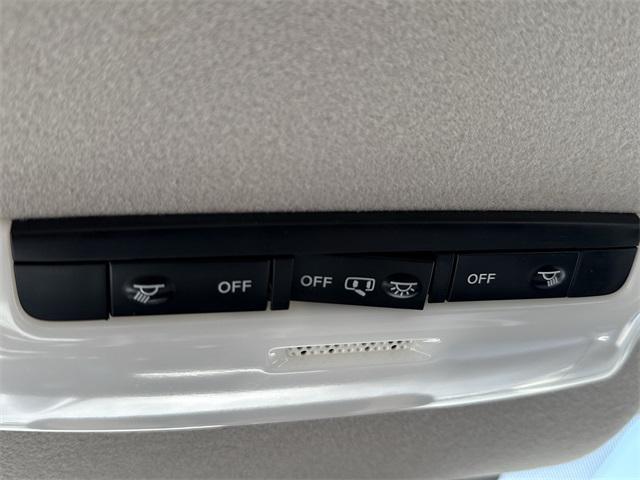 Photo of 2023 Electric Blue Metallic Nissan Versa