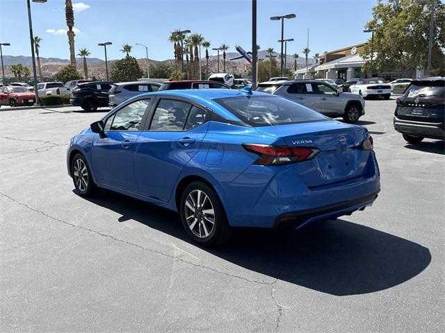 Photo of 2023 Electric Blue Metallic Nissan Versa