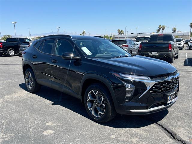 Photo of 2025 Black Metallic Chevrolet Trax
