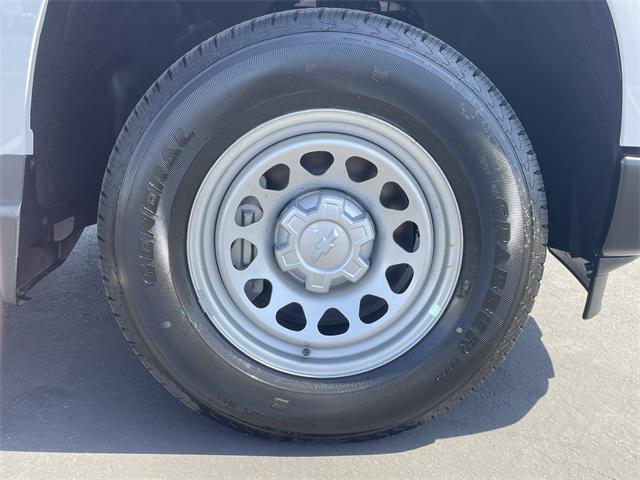 Photo of 2025 Summit White Chevrolet Silverado 1500