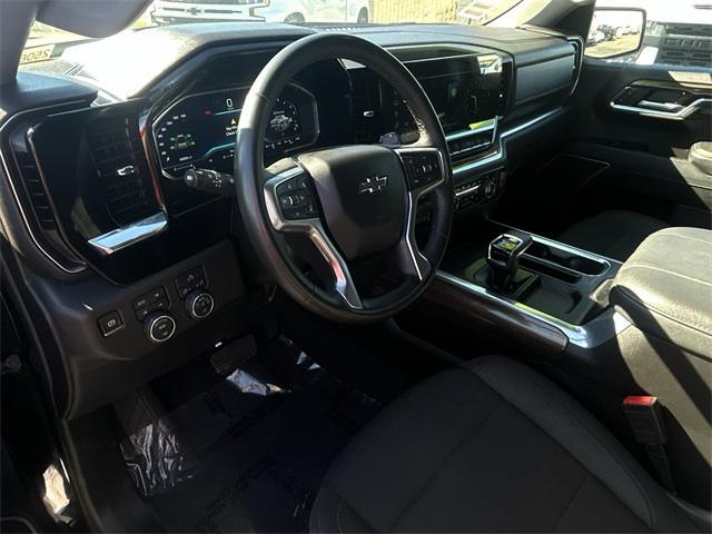 Photo of 2024 Black Chevrolet Silverado 1500