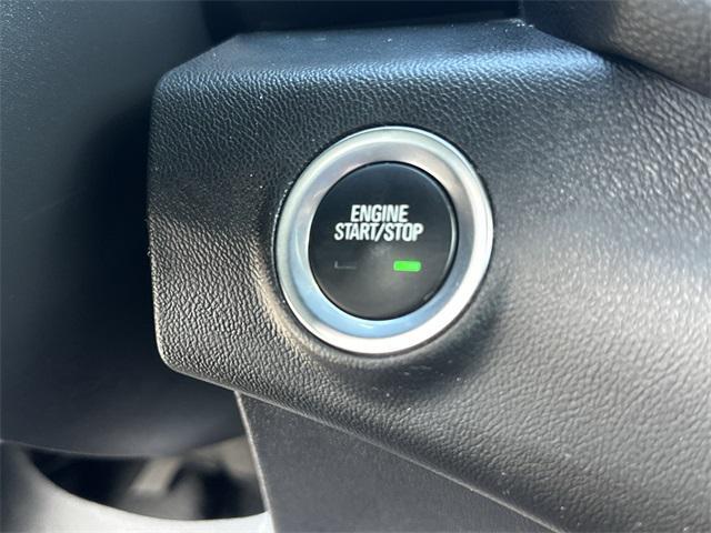 Photo of 2023 Summit White GMC Terrain