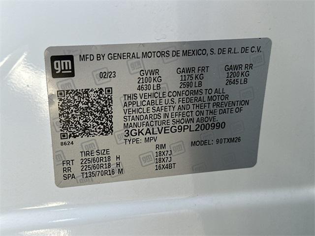 Photo of 2023 Summit White GMC Terrain