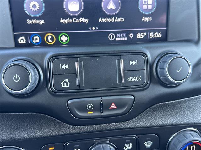 Photo of 2023 Summit White GMC Terrain