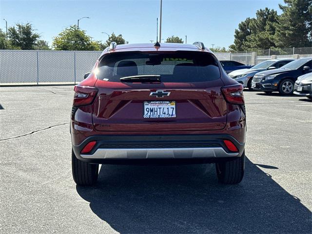 Photo of 2024 Crimson Metallic Chevrolet Trax