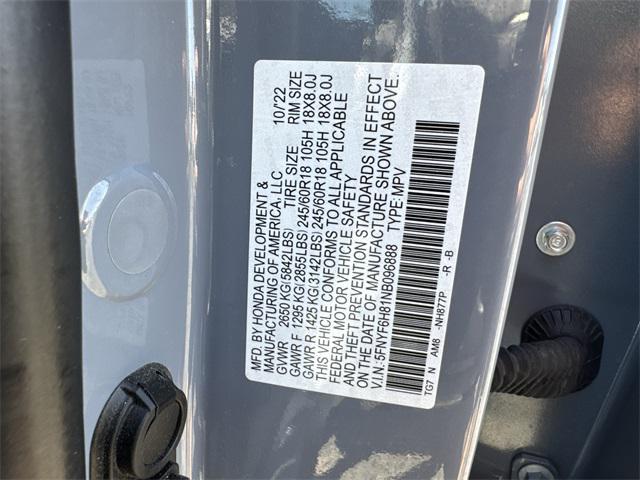 Photo of 2022 Sonic Gray Pearl Honda Pilot
