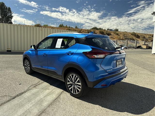 Photo of 2024 Electric Blue Metallic Nissan Kicks