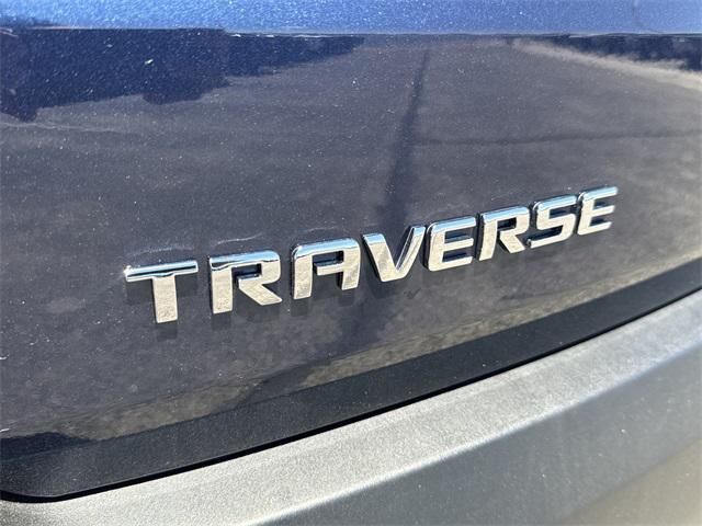 Photo of 2023 Northsky Blue Metallic Chevrolet Traverse