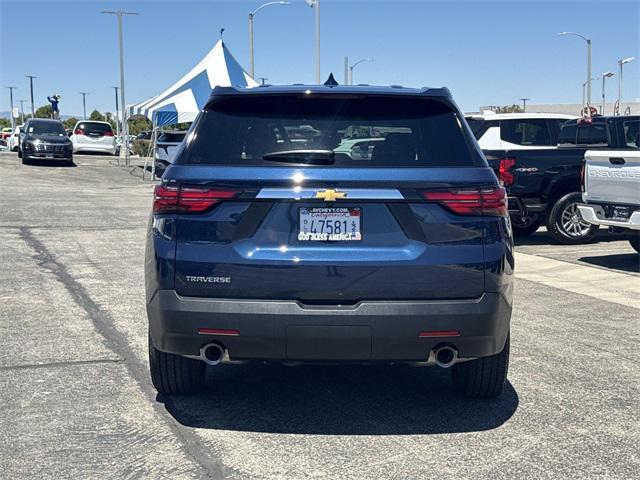 Photo of 2023 Northsky Blue Metallic Chevrolet Traverse