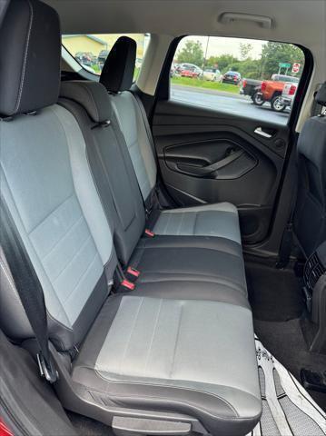 Photo of 2016 Sunset Ford Escape