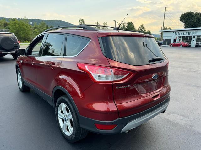 Photo of 2016 Sunset Ford Escape