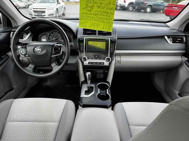Photo of 2012 Magnetic Gray Metallic Toyota Camry