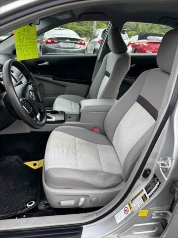Photo of 2012 Magnetic Gray Metallic Toyota Camry