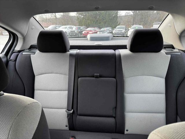 Photo of 2012 Summit White Chevrolet Cruze