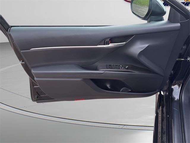 Photo of 2023 Midnight Black Metallic Toyota Camry