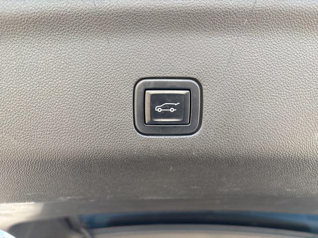 Photo of 2022 Satin Steel Metallic GMC Yukon XL