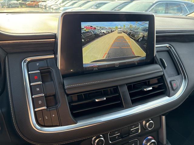 Photo of 2024 Silver GMC Yukon