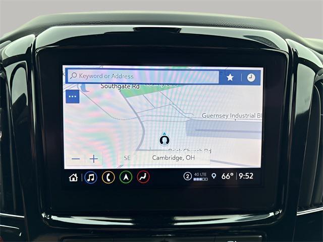 Photo of 2023 White Chevrolet Traverse