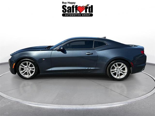 Photo of 2019 Shadow Gray Metallic Chevrolet Camaro
