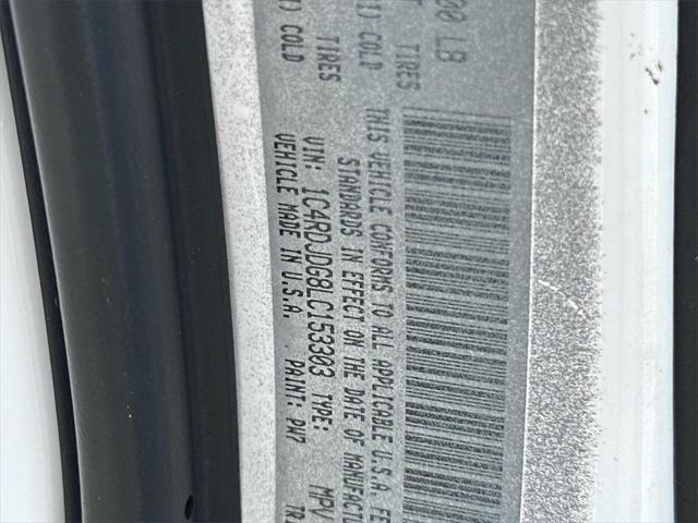Photo of 2020 White Knuckle Clearcoat Dodge Durango
