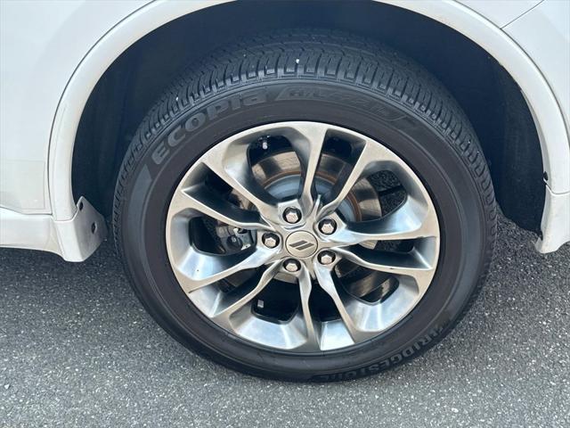 Photo of 2020 White Knuckle Clearcoat Dodge Durango