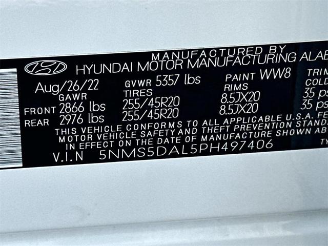 Photo of 2023 Quartz White Hyundai SANTA FE